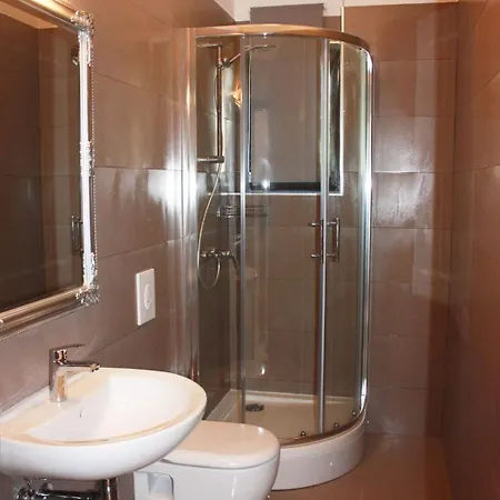 Apartment Geraeumige Charmante In Der Naehe Des Meeres By Interhome *