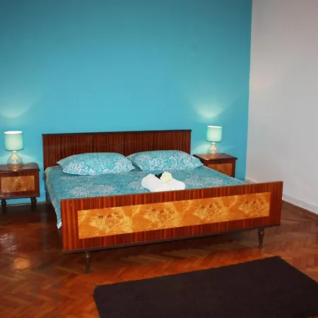 Geraeumige Charmante In Der Naehe Des Meeres By Interhome Apartment